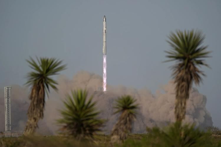 Starship explodes during test launch: second ...