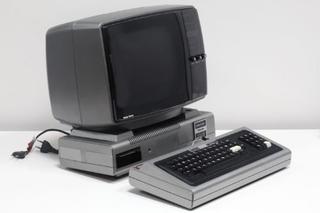 Компьютер TRS-80 (1977-1981)