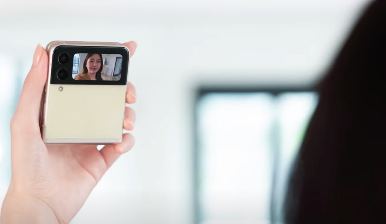 Прикосновение к будущему: 10 вещей, которые отличают Samsung Z Flip 3 от Z Flip-11 Прикосновение к будущему: 10 вещей, которые отличают Samsung Z Flip 3 от Z Flip-11